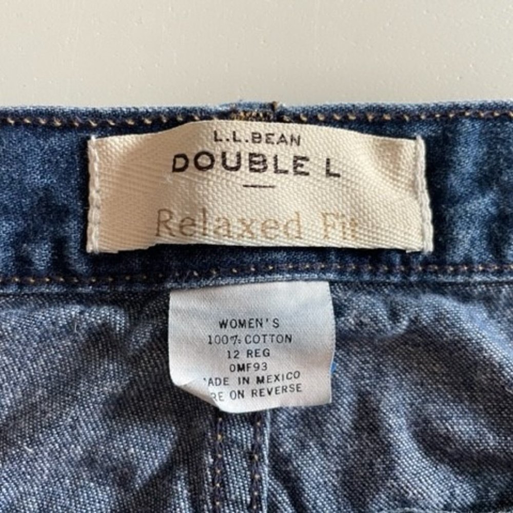 Vintage (Never Worn) L. L. Bean High-Rise Relaxed Jeans - Picture 4 of 4